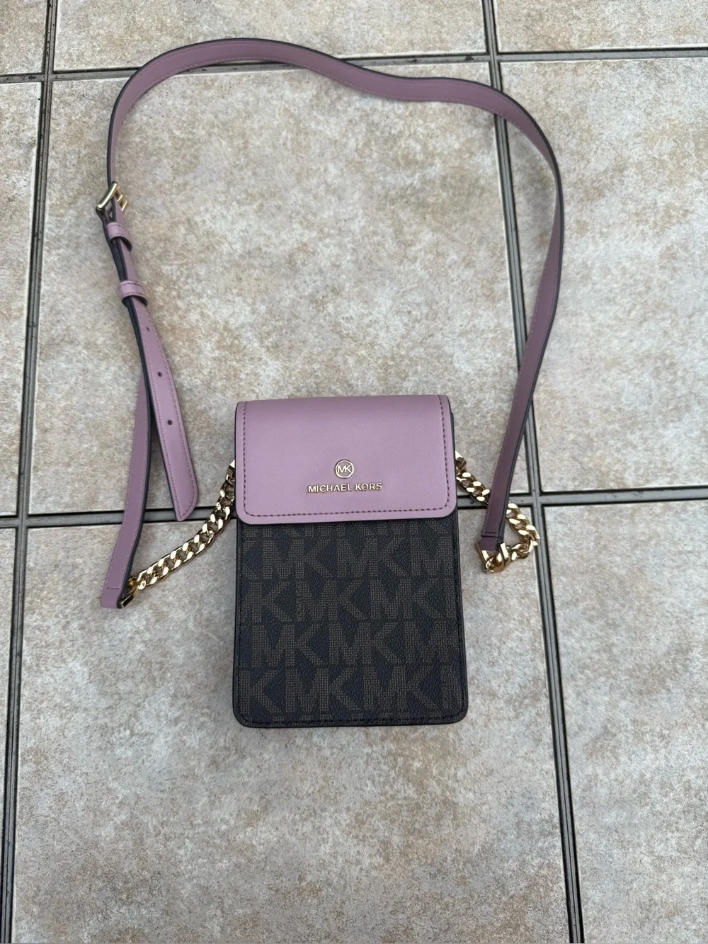 Michael Kors Jet Set Charm Small Signature Logo Smartphone Crossbody Bag